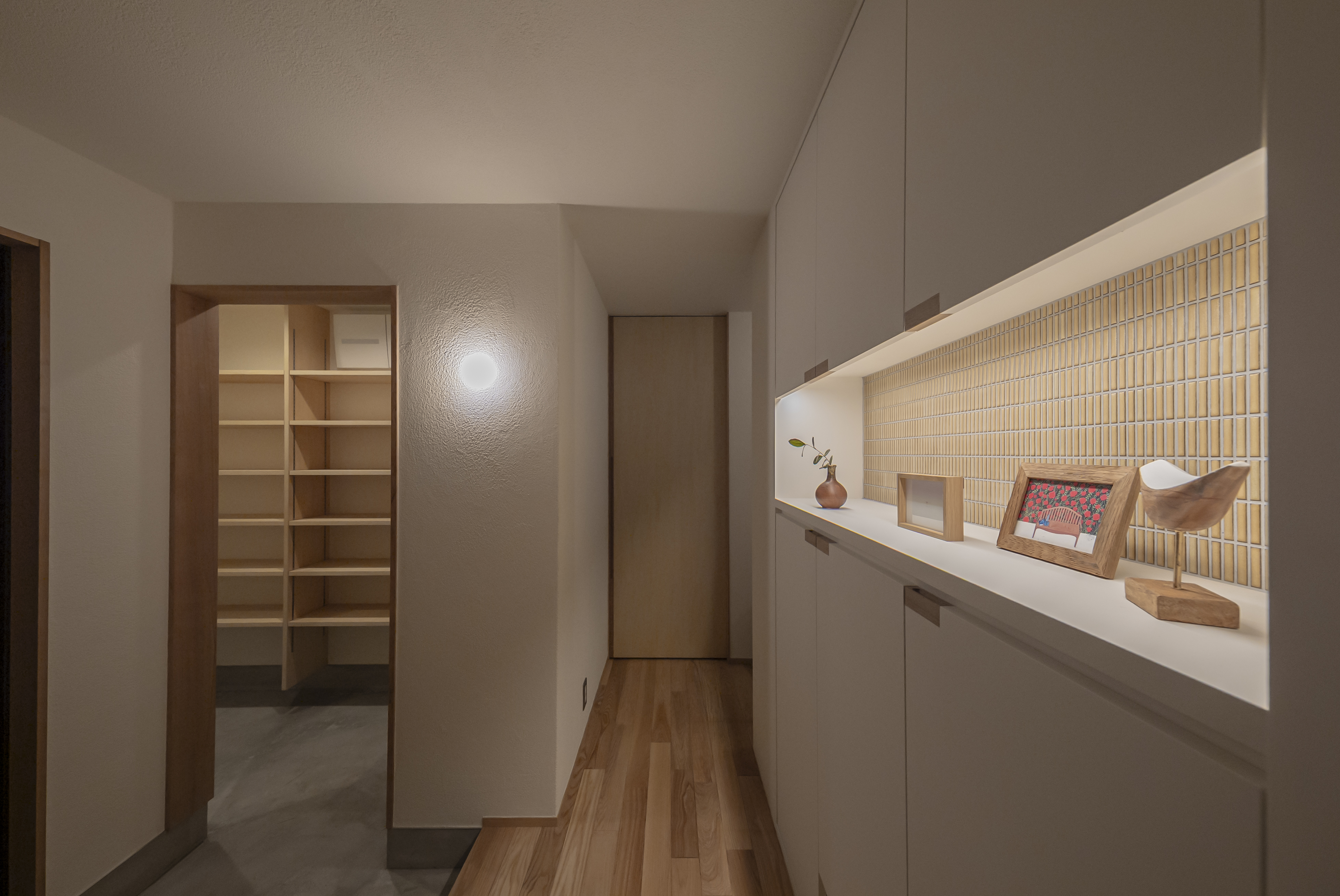 玄関収納　デザイン