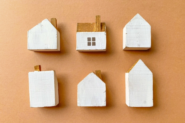 ホルムズ海峡の緊張が日本の玄関先に。断熱材・住宅設備の値上げから見る「木造住宅」のリアル