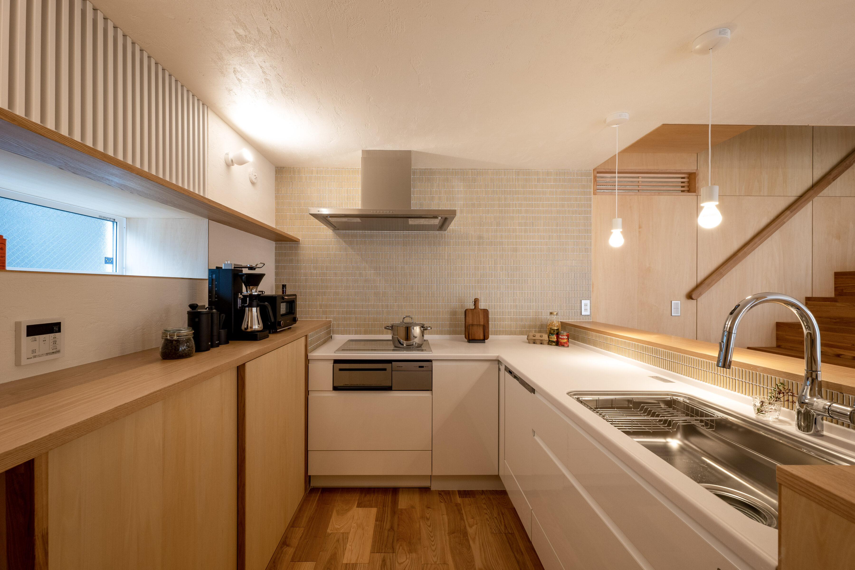 キッチン　モザイクタイル