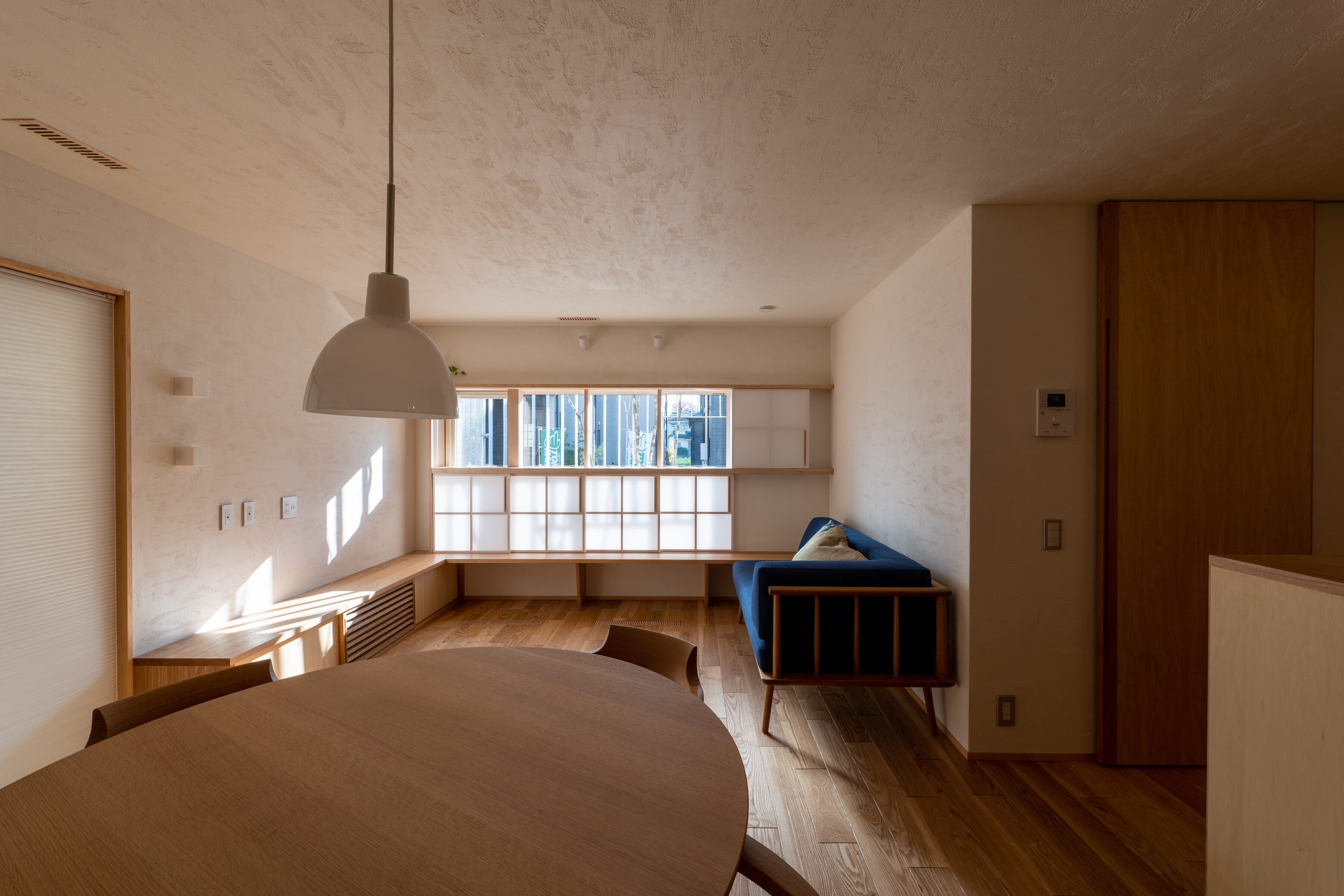 漆喰　自然素材　注文住宅